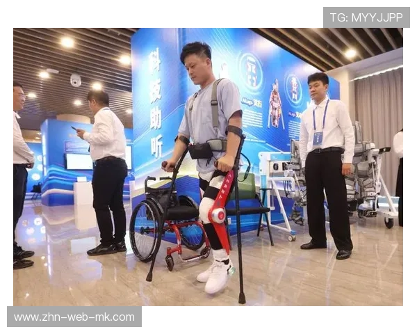 科技助残：人工耳蜗让他听见哨声，听障球童圆梦足球场，人工耳蜗听到的声音是什么样的视频